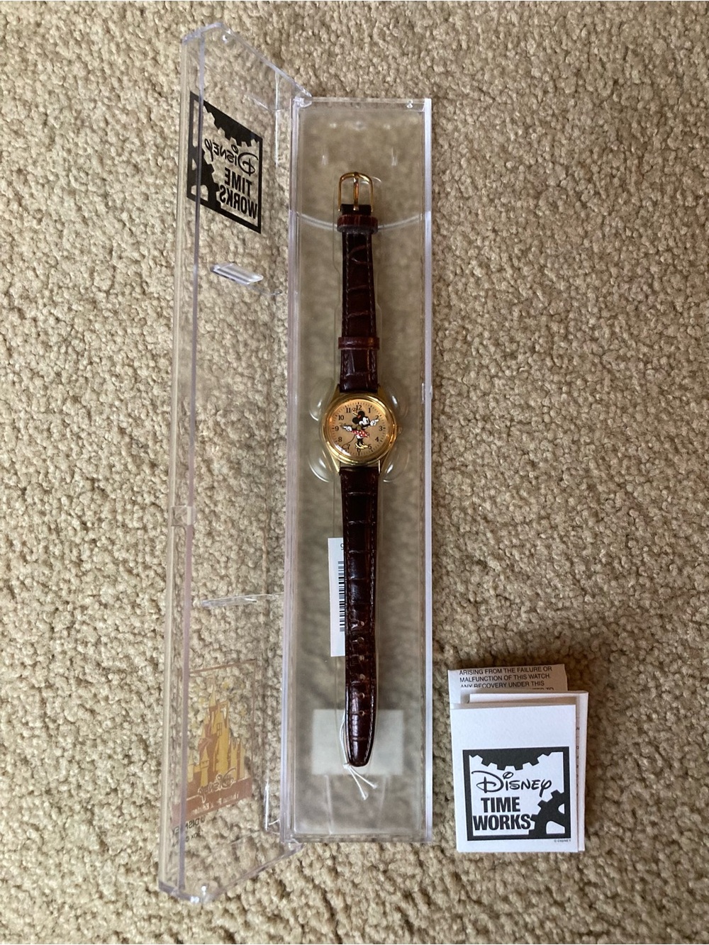 Minnie Mouse Wristwatch / Watch - Disney Theme Park Edition - Picture 2 of 8